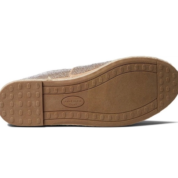 NEW Anne Klein Women’s Rhinestone Encrusted Kael Slip On Espadrille Sandals 7.5 - Picture 3 of 4